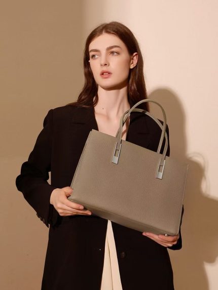 "Chic Tote Handbag – Elegant Large-Capacity Shoulder Bag with Sturdy Handles, Stylish Design & Versatile Use for Work, Travel, and Everyday Outfits"