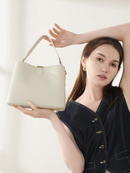 "Premium Tote Handbag – Large-Capacity Shoulder Bag with Elegant Design, Durable Handles & Multi-Scene Use for Work, Travel, Shopping, and Daily Outfits"